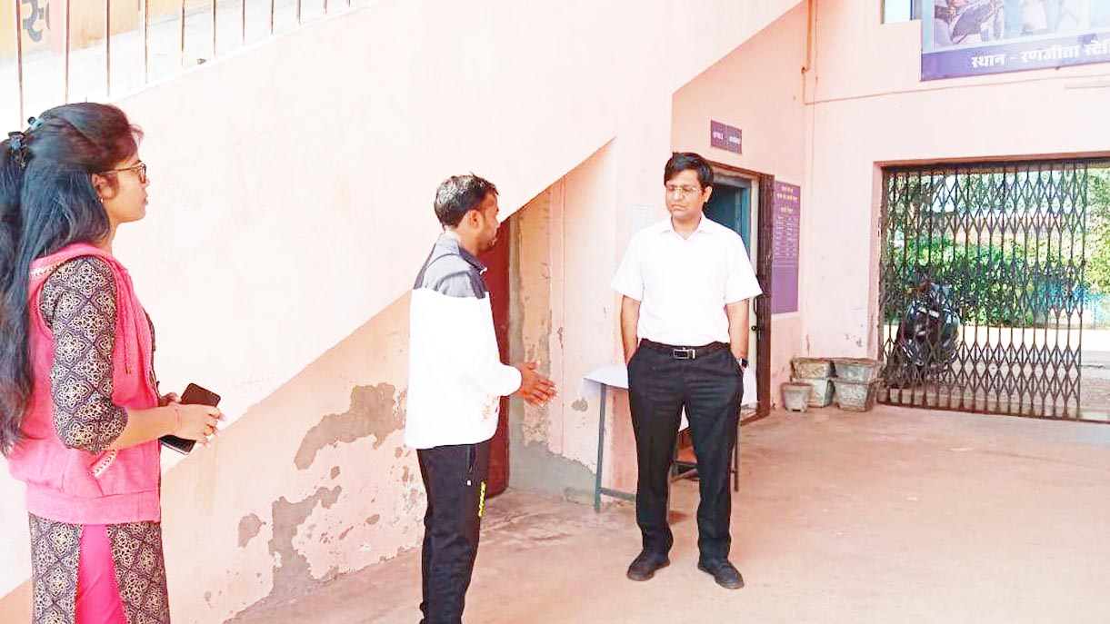 पहाड़ी कोरवा बच्चों के लिए संचालित तिरंदाजी प्रशिक्षण  केन्द्र का निरीक्षण