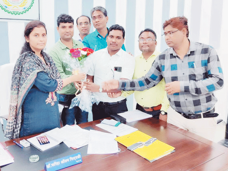 नई कलेक्टर का शिक्षक संघ ने किया अभिनंदन              
