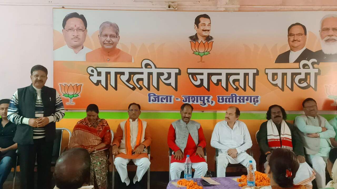 महतारी हुंकार रैली और प्रतिमा अनावरण समारोह की तैयारी बैठक 