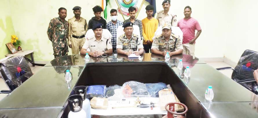 एटीएम लूट की कोशिश, 200 से अधिक फुटेज खंगाले, 4 गिरफ्तार