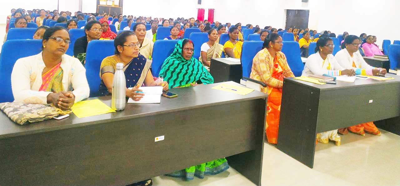 मेगा विधिक जागरूकता शिविर में दी कई जानकारियां