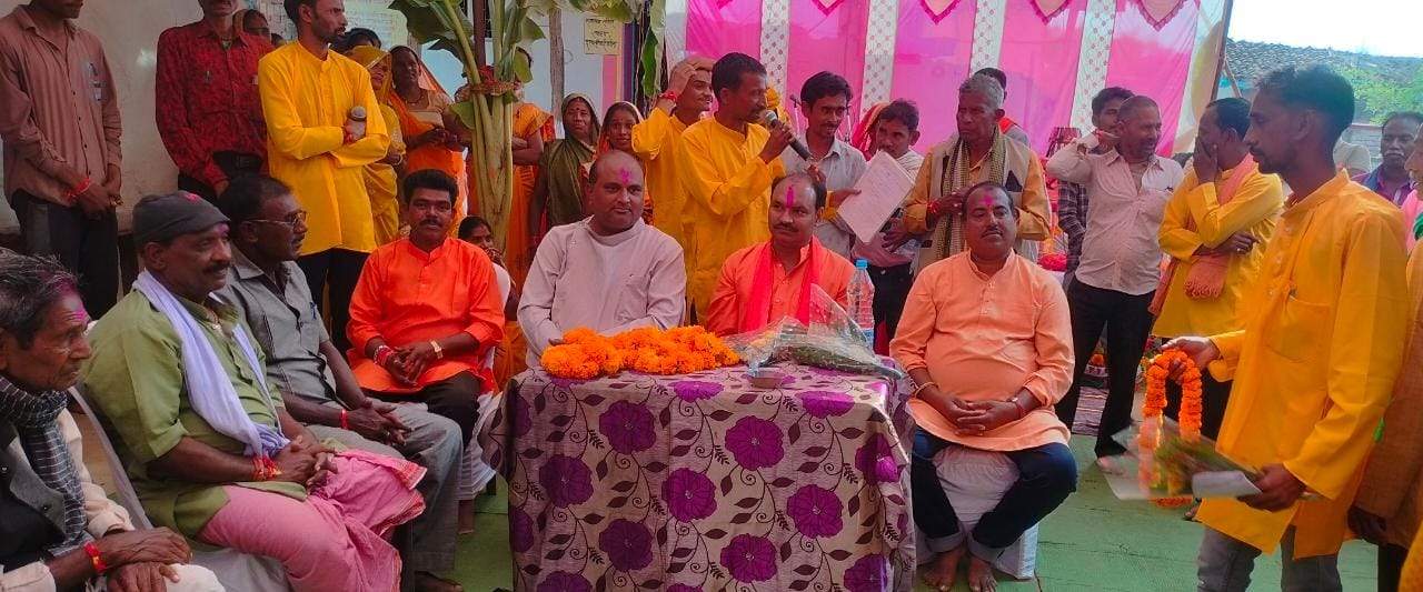 अखंड रामायण पाठ का आयोजन अखंड रामायण पाठ का आयोजन