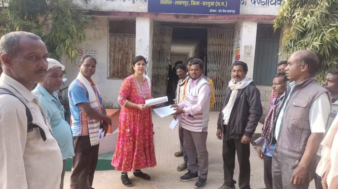 पारंपरिक उरांव नृत्य महोत्सव को बहाल करने सौंपा ज्ञापन