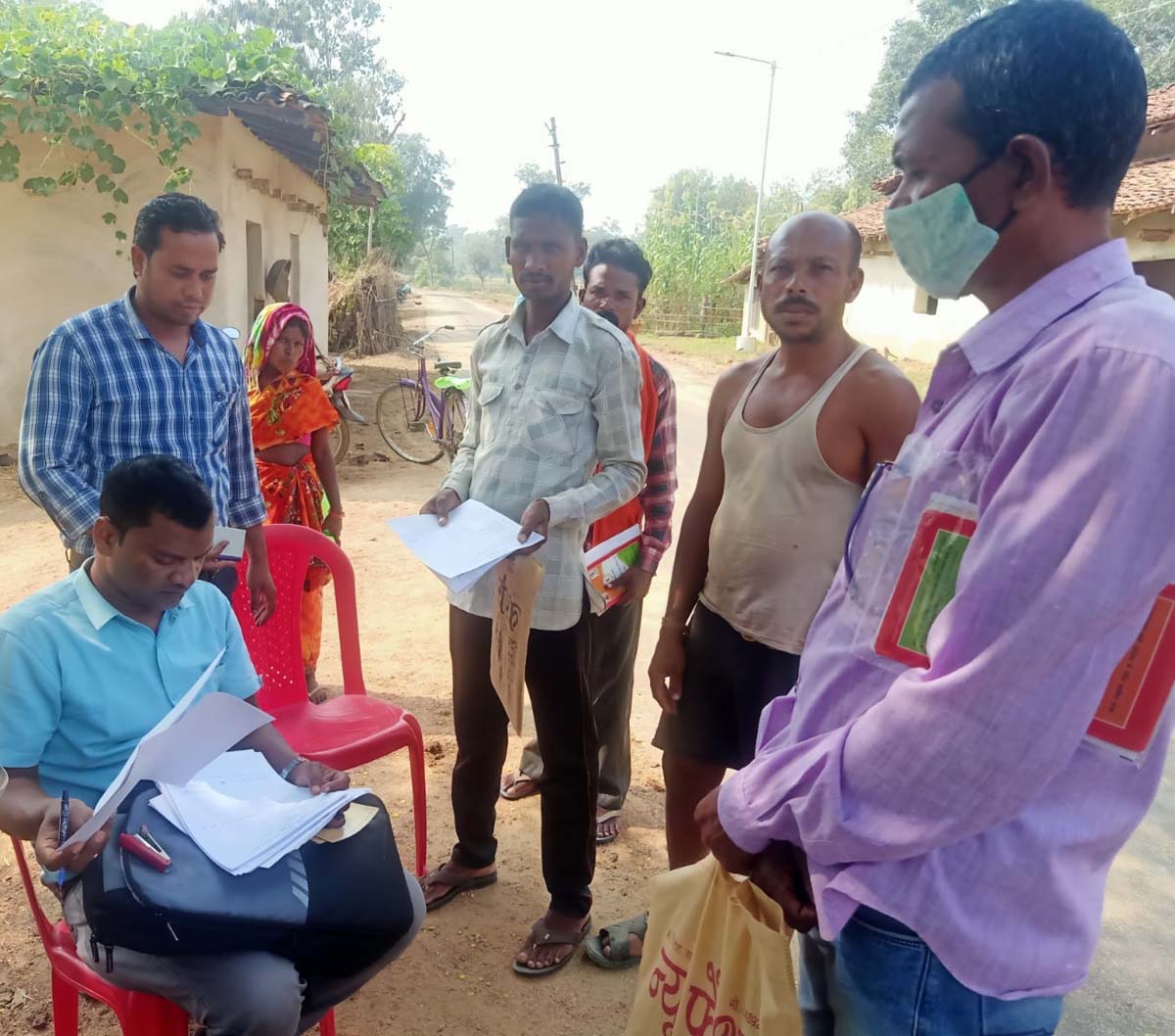 श्रमिकों को योजनाओं से लाभांवित करने शिविर