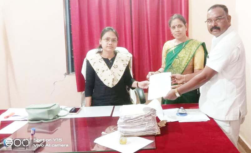 अधूरे नहर लाइनिंग कार्य को पूर्ण कराने एसडीएम को ज्ञापन अधूरे नहर लाइनिंग कार्य को पूर्ण कराने एसडीएम को ज्ञापन