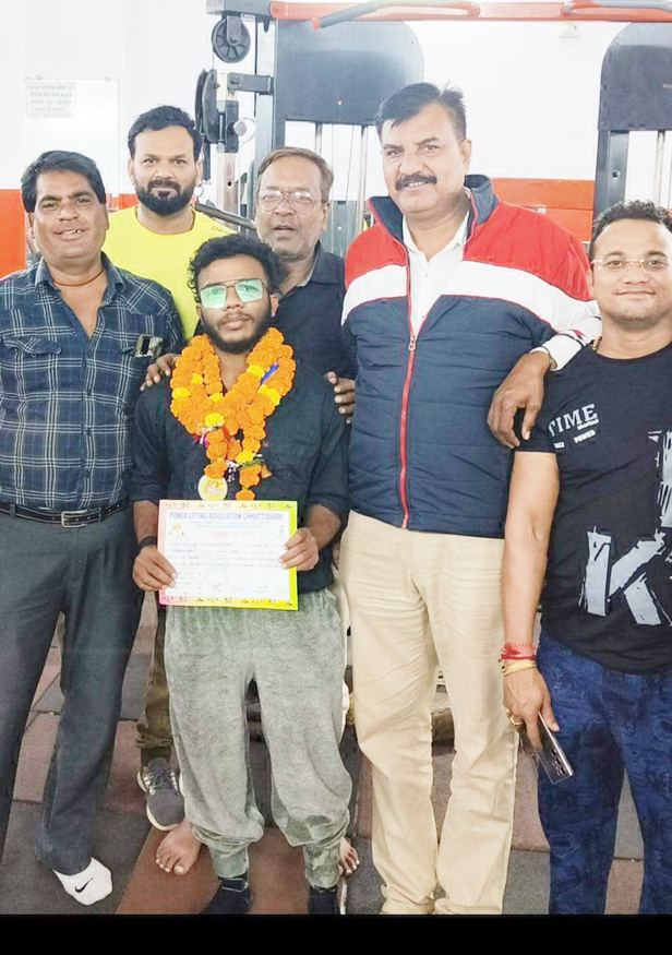 स्पर्धा में मुकेश ने पाया दूसरा स्थान स्पर्धा में मुकेश ने पाया दूसरा स्थान