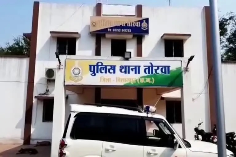 बातों में उलझाकर 5.60 लाख से भरा बैग उठाकर फरार हुए बाइक सवार