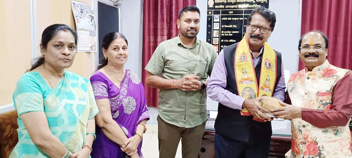 संस्कृत बोर्ड के अध्यक्ष बने डॉ. सुरेश