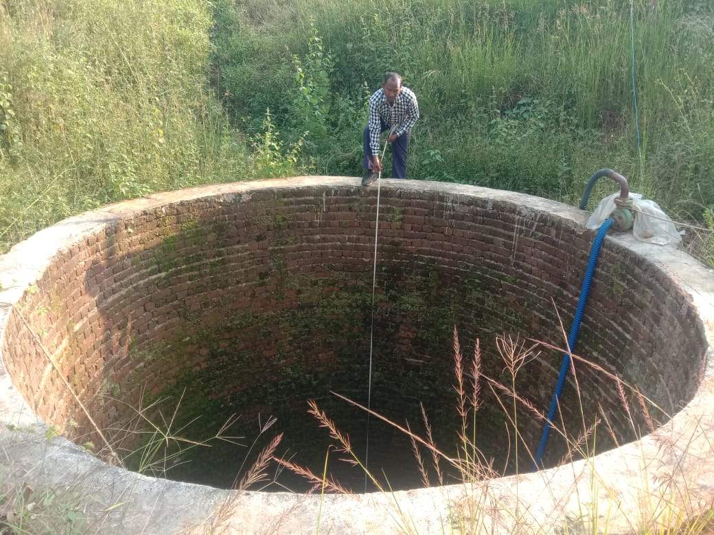 कुओं के जलस्तर मापने का कार्य जिले ने प्रदेश में किया शत-प्रतिशत पूर्ण