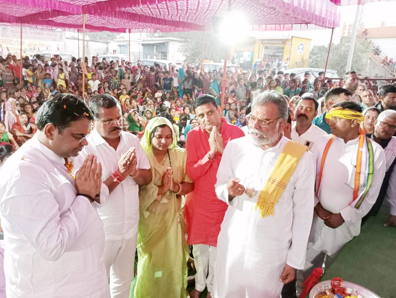 संसदीय सचिव ने किया किसानों का सम्मान