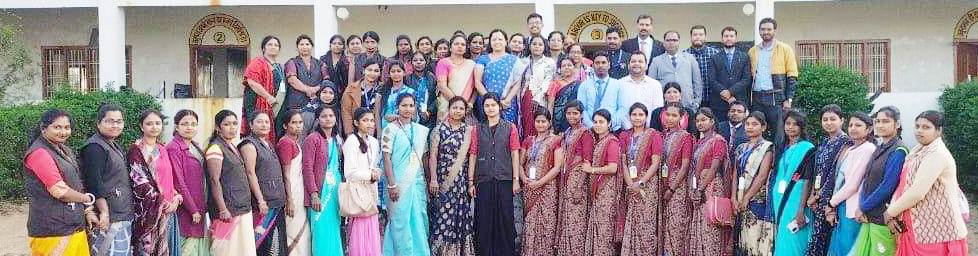 मॉडर्न कान्वेंट स्कूल में शिक्षक कार्यशाला 