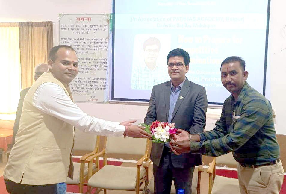 सही रणनीति दिलाएगी सिविल सविर्सेज में सफलता-प्रभाकर