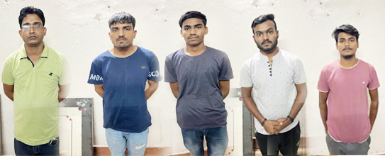 ऑनलाइन सट्टा,  पांच आरोपी गिरफ्तार