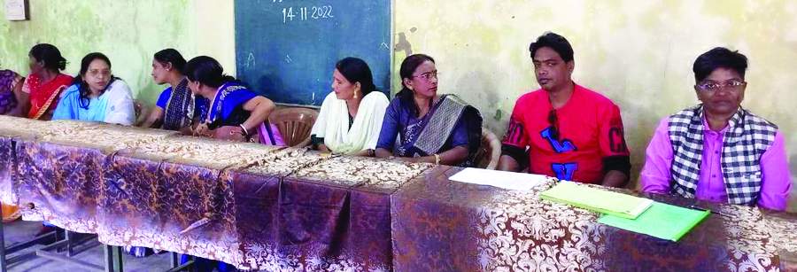 शाला प्रबंधन समिति की बैठक में आय-व्यय पर चर्चा