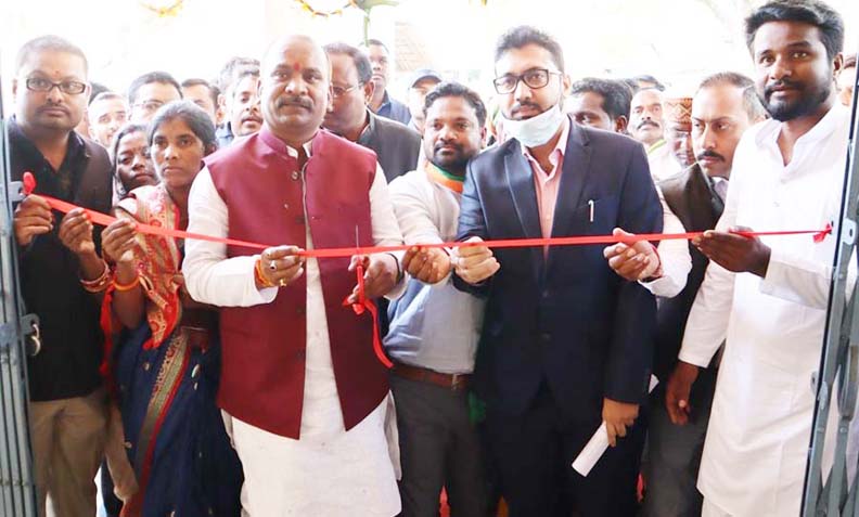 सविप्रा उपाध्यक्ष ने फीता काटकर किया उप तहसील रामगढ़ का शुभारंभ