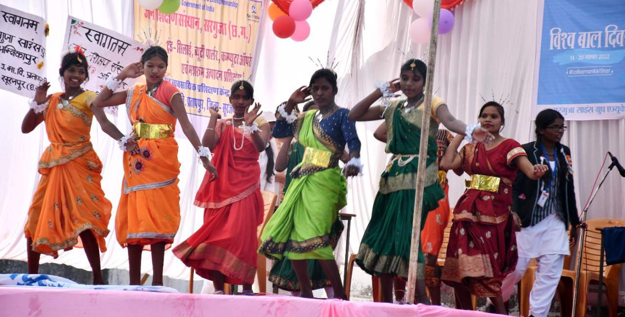 बाल हितैषी गांव की परिकल्पना ले पंचायतों में काम कर रहा सरगुजा साइंस ग्रुप,  20 तक कई कार्यक्रम