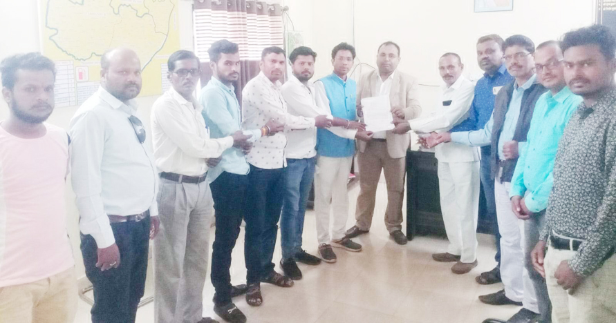 अब ओबीसी सर्व समाज को चाहिए 27 फीसदी आरक्षण, सीएम के राजिम प्रवास पर रखेंगे मांग अब ओबीसी सर्व समाज को चाहिए 27 फीसदी आरक्षण, सीएम के राजिम प्रवास पर रखेंगे मांग