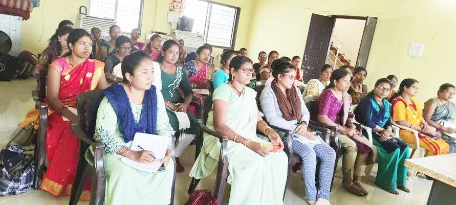 आंगनबाड़ी कर्मचारी संघ की बैठक में आंदोलन का निर्णय आंगनबाड़ी कर्मचारी संघ की बैठक में आंदोलन का निर्णय
