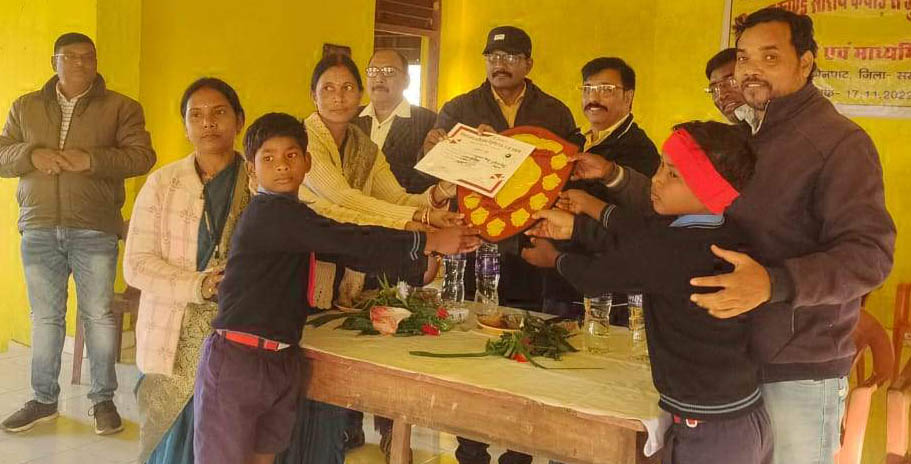 विकासखण्ड स्तरीय टीएलएम मेला 