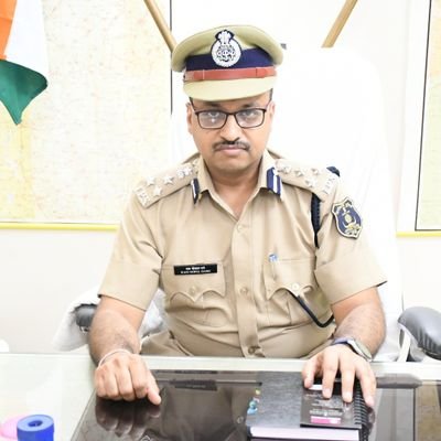 नांदगांव रेंज डीआईजी गर्ग का प्रशासनिक कद बढ़ा नांदगांव रेंज डीआईजी गर्ग का प्रशासनिक कद बढ़ा