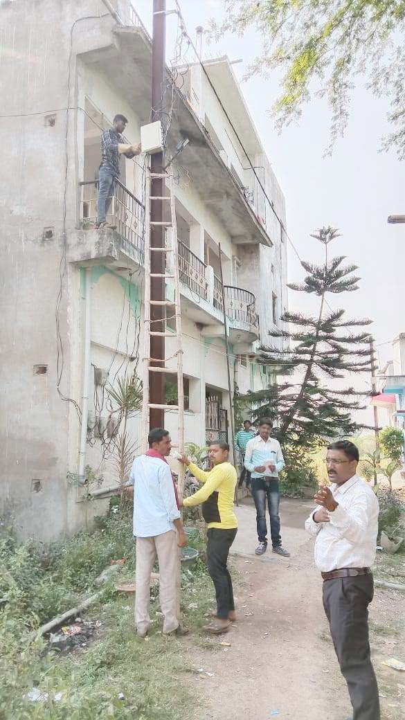 698 बकायादारों से वसूले 1 करोड़ 6 लाख