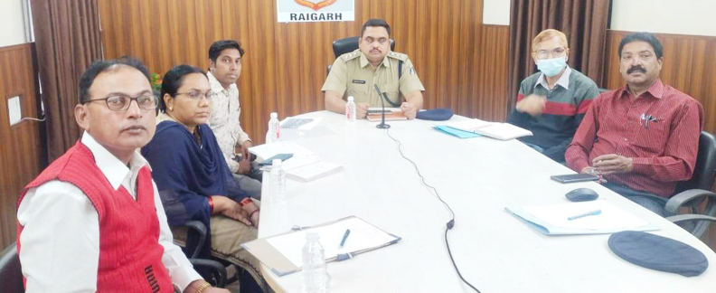 सडक़ दुर्घटनाओं में कमी लाने जागरूकता कार्यक्रम सहित विभिन्न विषयों पर चर्चा