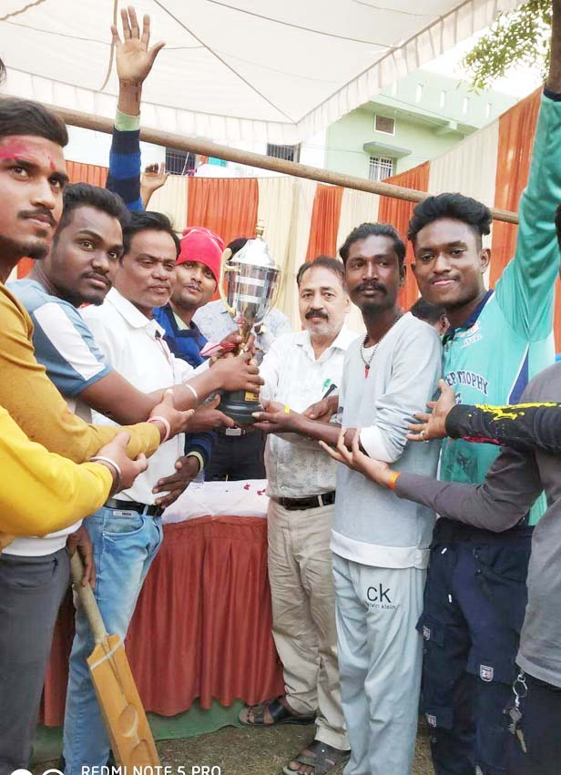 राज्य टेनिस बाल क्रिकेट में  ब्लैक पैंथर जालमपुर विजेता