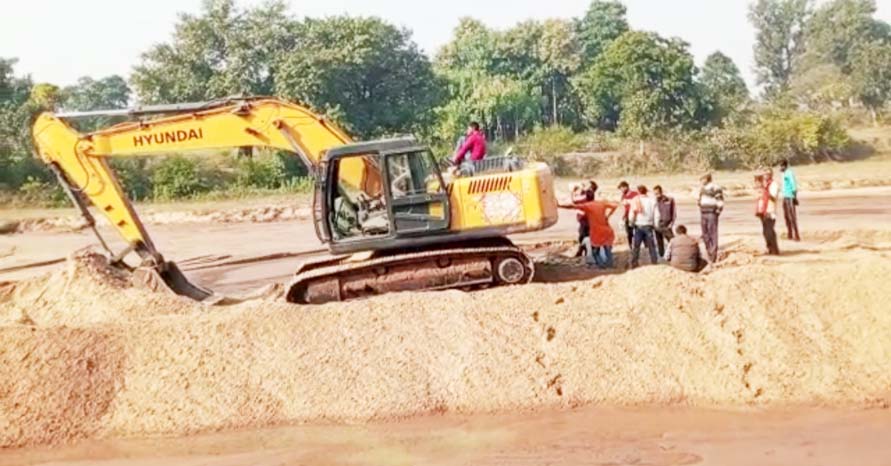 ग्रामीणों ने कराया रेत खनन बंद, भाजपा ने अफसरों को पत्र लिखा ग्रामीणों ने कराया रेत खनन बंद, भाजपा ने अफसरों को पत्र लिखा