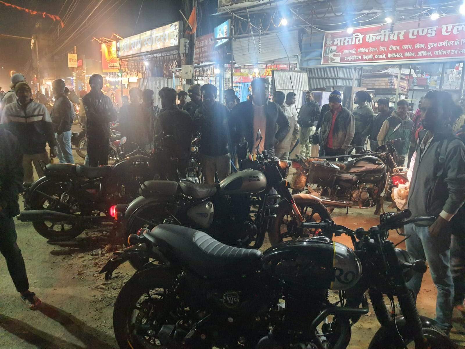 दुपहिया के अमानक साइलेंसरों पर कार्रवाई