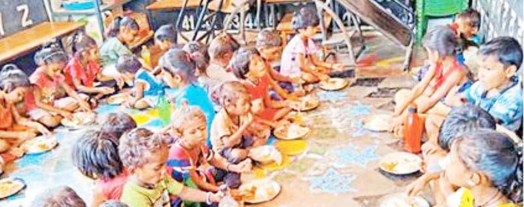 बच्चों व महिलाओं को आंगनबाड़ी में मिलने लगी विटामिन रोटी