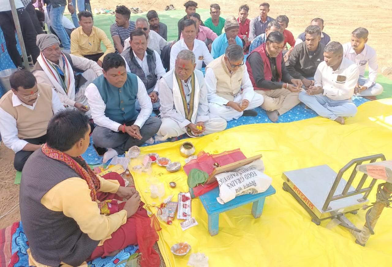 सहकारी समिति भवरमाल में धान खरीदी शुरू, किसान ने 37 क्विंटल धान बेचा