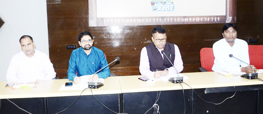 ग्रामीण सचिवालयों में नियमित तौर पर रहे नोडल अधिकारियों की उपस्थिति ग्रामीण सचिवालयों में नियमित तौर पर रहे नोडल अधिकारियों की उपस्थिति