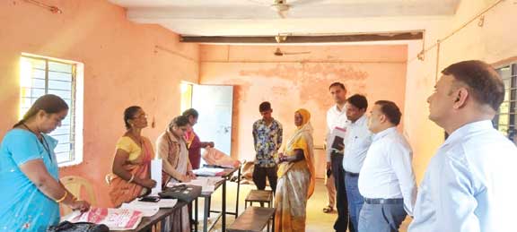 वोटर लिस्ट से नाम पूरी सावधानी से काटे जाएं, दावा आपत्ति का भी निराकरण करें वोटर लिस्ट से नाम पूरी सावधानी से काटे जाएं, दावा आपत्ति का भी निराकरण करें
