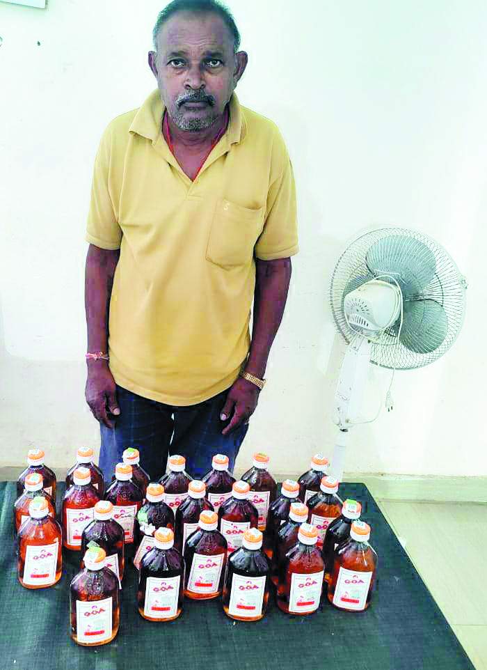 अंग्रेजी शराब संग एक गिरफ्तार