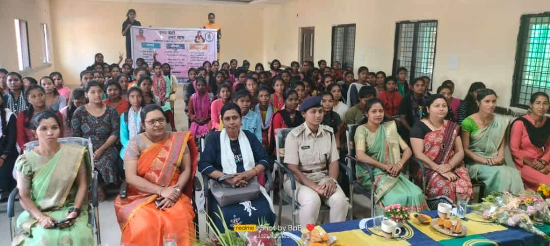 कन्या महाविद्यालय में महिला हिंसा उन्मूलन दिवस कन्या महाविद्यालय में महिला हिंसा उन्मूलन दिवस