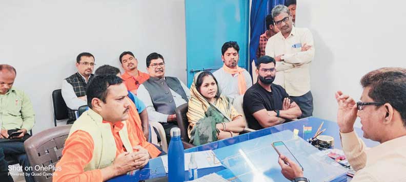 भाजपाइयों ने सीएमओ को सौंपा ज्ञापन भाजपाइयों ने सीएमओ को सौंपा ज्ञापन