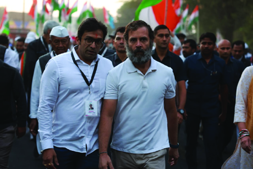 भारत जोड़ो यात्रा में राहुल संग चले मेहुल 