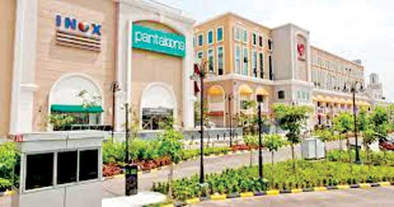 अंबुजा मॉल से 53 लाख, नूतन राइस मिल से 9 लाख रूपए से अधिक बकाया टैक्स वसूला