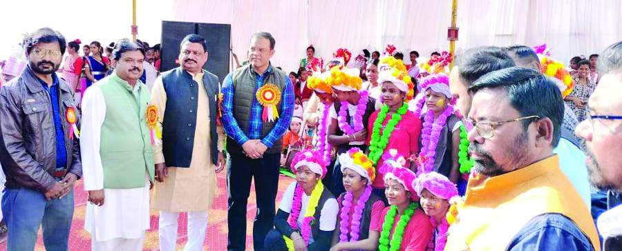 जिला स्तरीय युवा महोत्सव का रंगारंग आगाज