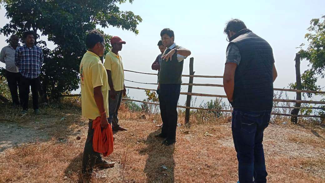 कलेक्टर ने देशदेखा पर्यटन  स्थल का किया निरीक्षण