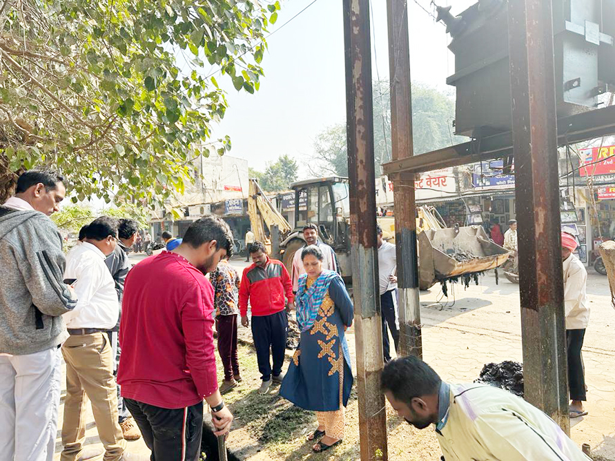 सफाई अभियान का नपाध्यक्ष  ने लिया जायजा