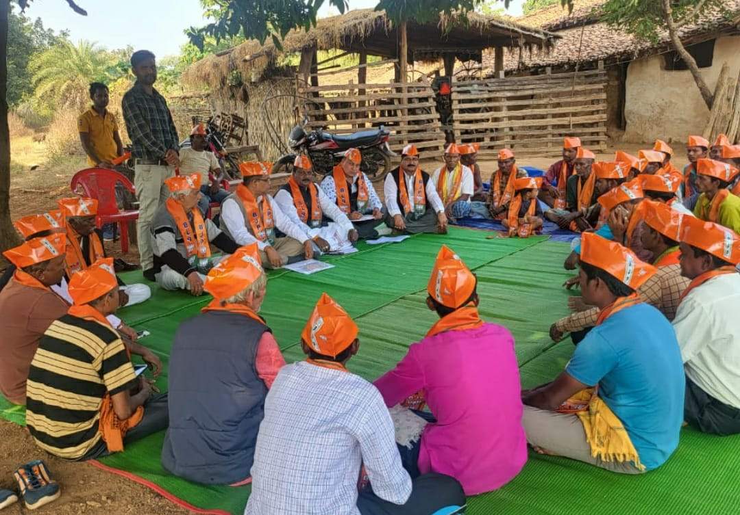 भानुप्रतापपुर उपचुनाव में जुटे बस्तर संभाग प्रभारी पवन भानुप्रतापपुर उपचुनाव में जुटे बस्तर संभाग प्रभारी पवन