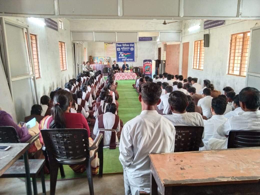विश्व एड्स दिवस पर विधिक साक्षरता शिविर