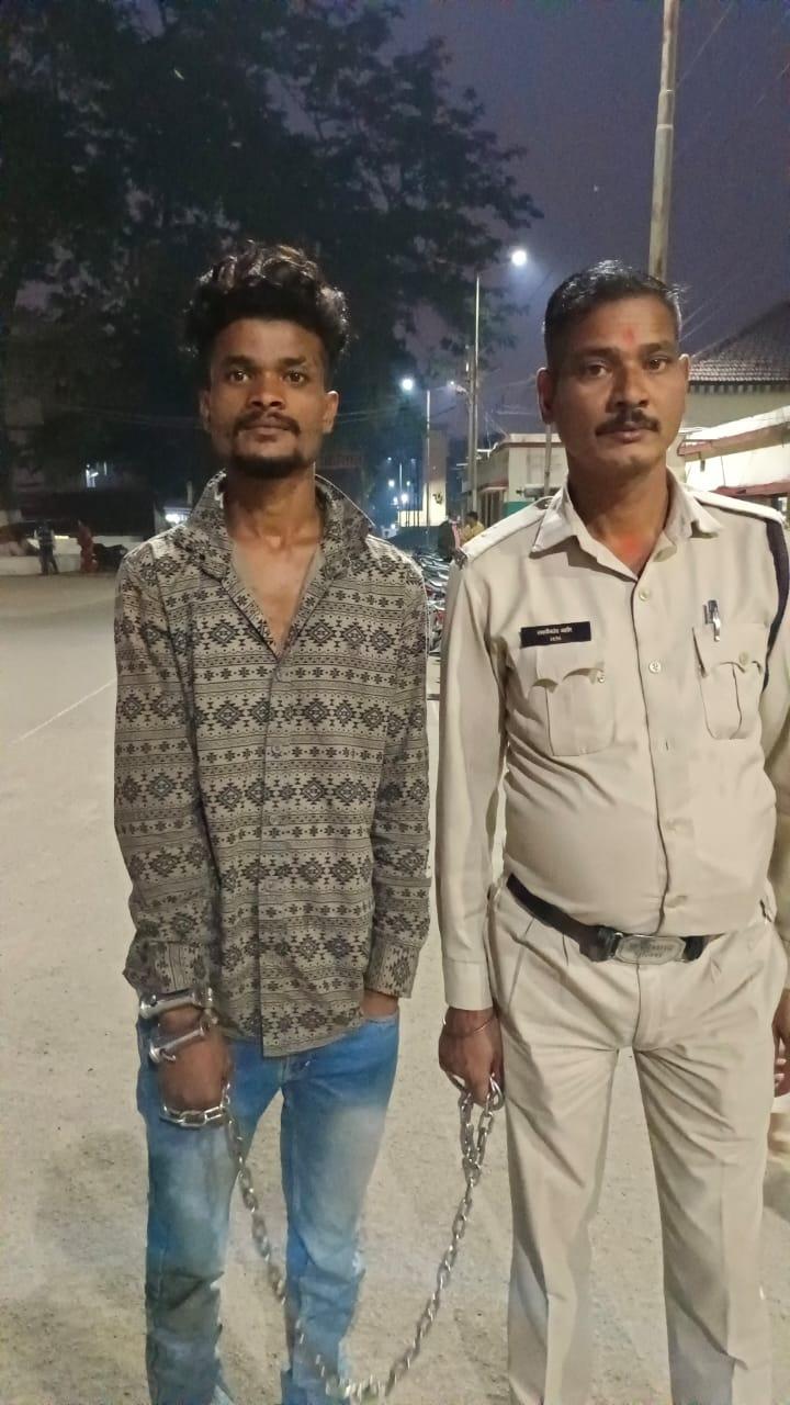 नशे के लिए पैसा नहीं दिया, तो युवक को बीच सडक़  पीटा, 