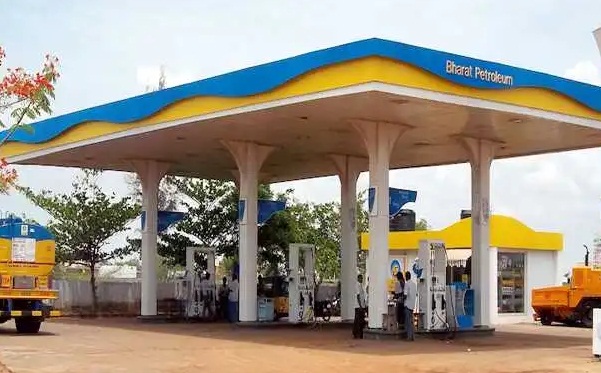 शहर के कई पम्पों में डीजल की किल्लत शुरू