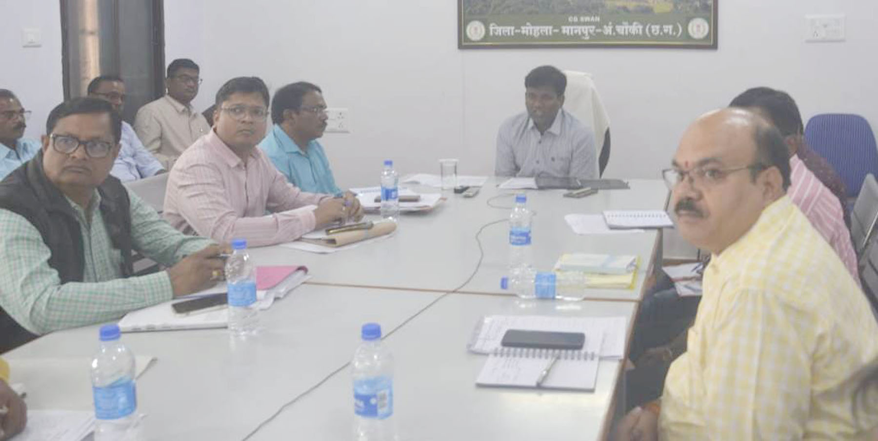 अधिकारी आश्रम-छात्रावास का करें प्राथमिकता से निरीक्षण- कलेक्टर अधिकारी आश्रम-छात्रावास का करें प्राथमिकता से निरीक्षण- कलेक्टर