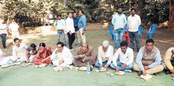 पूंजीपथरा औद्योगिक क्षेत्र के मजदूरों को दस रुपए में मिलेगा गर्म भोजन-शफी अहमद