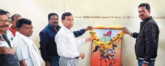 वीर नारायण की शहादत दिवस पर कार्यक्रम