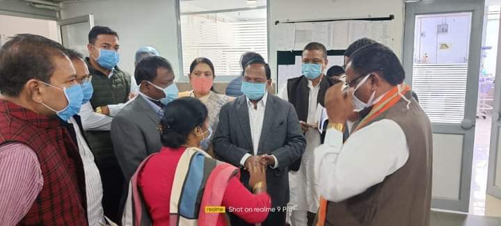 भाजपा की 5 सदस्यीय जाँच कमेटी ने मेडिकल कॉलेज अस्पताल के शिशु वार्ड में की जांच