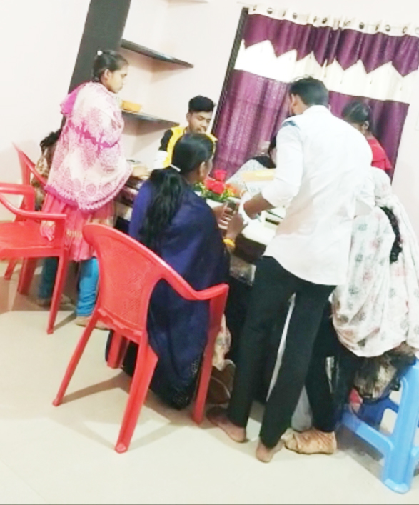 लोक सेवा केंद्र की आड़ में बेरोजगारों से ठगी